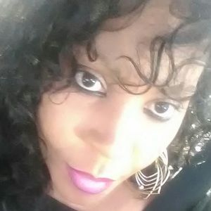 Meet your Posher, Nichole